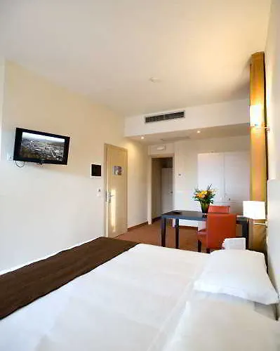 Regal Lejlighedshotel