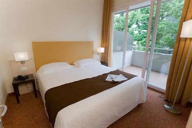 Regal Lägenhetshotell 3*