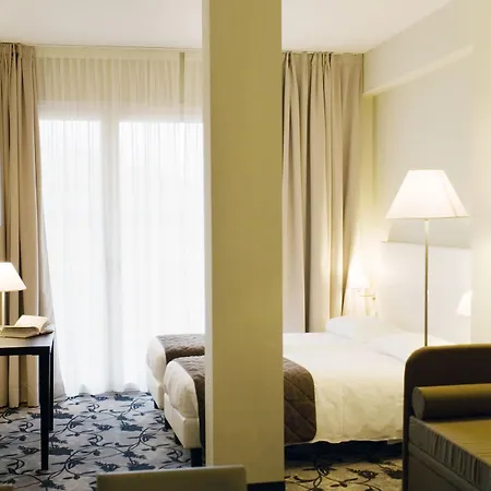 Regal 3*
